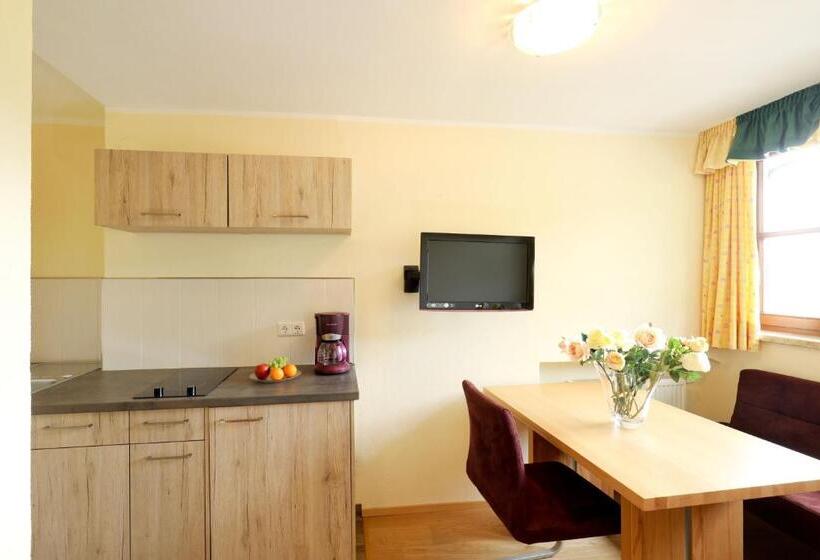 1 Bedroom Apartment Lake View, Garni Dorferwirt