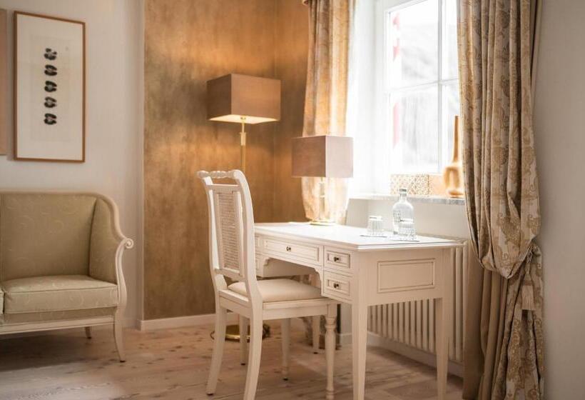 带阳台的豪华间, Hanswirt