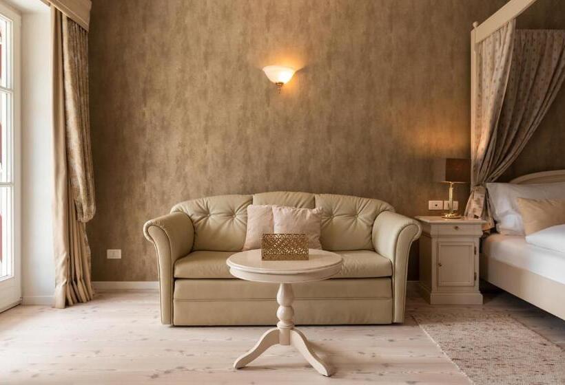 带阳台的豪华间, Hanswirt