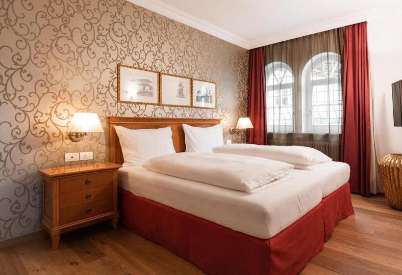 可观山景的小型套房, Hanswirt