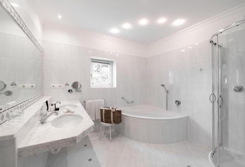 山景套房, Hanswirt