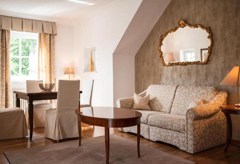 山景套房, Hanswirt