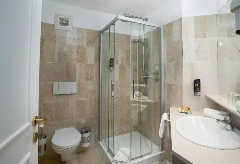 デラックスルーム, Kongress