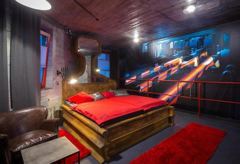 Pokój Standard, Kongress