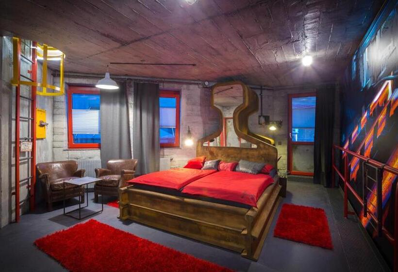 Pokój Standard, Kongress