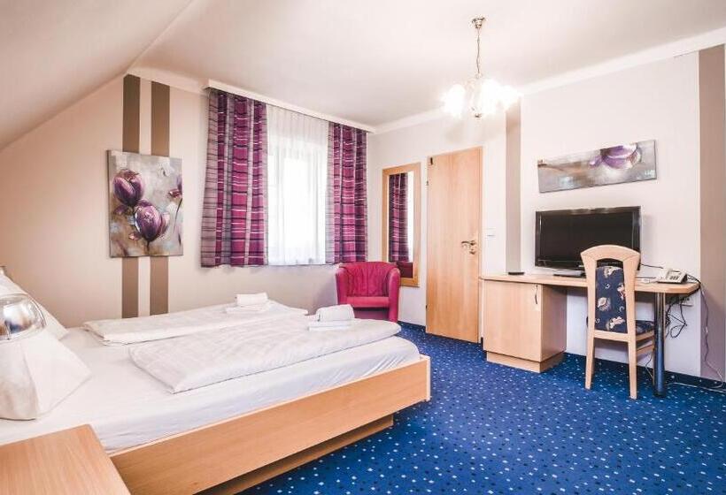 اتاق استاندارد, Kärntnerhof Velden By S4y