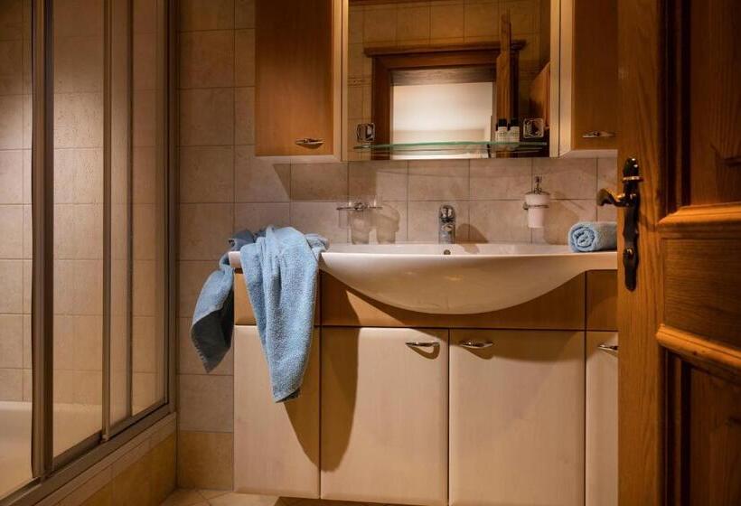 דירת חדר, Landgasthof Leopoldhof