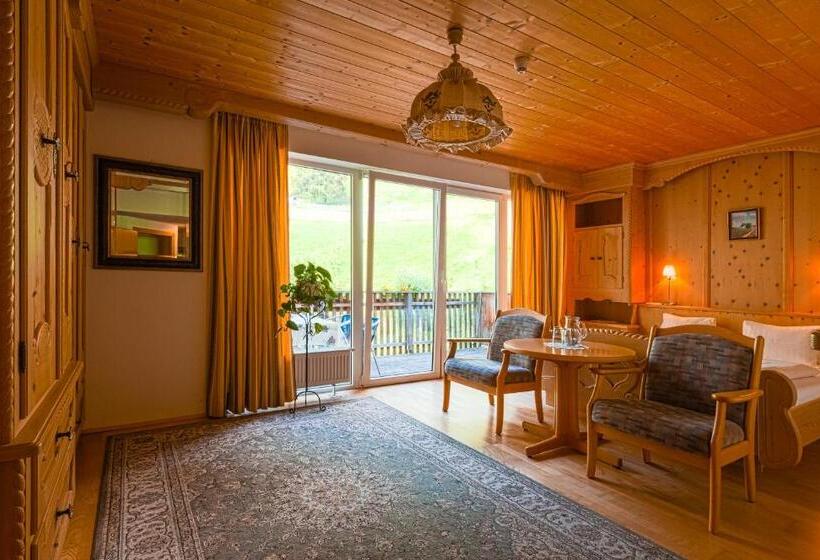 패밀리 룸, Macher S Land