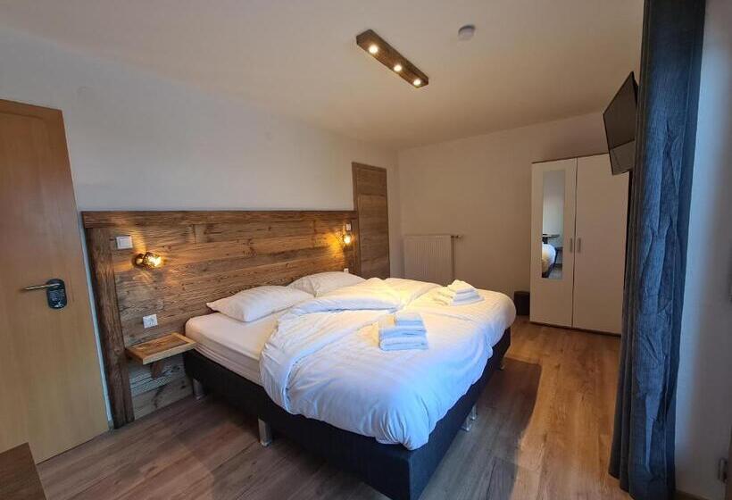 غرفة قياسية مزوَّدة بشُرفة, Pension Annerlhof