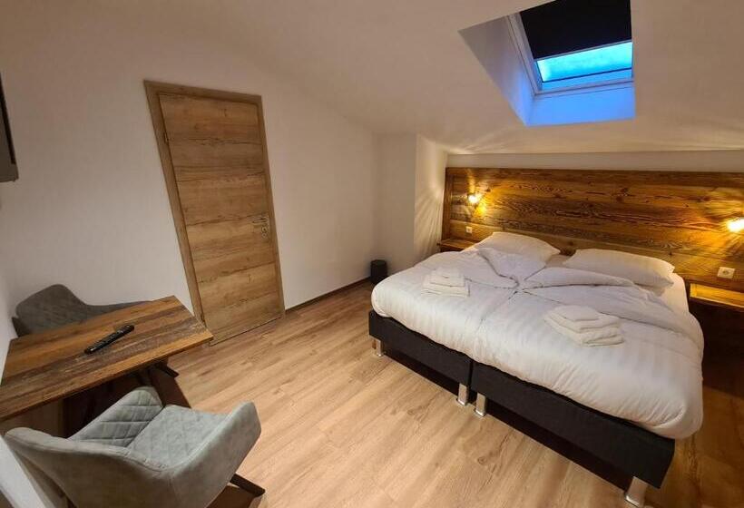 غرفة قياسية رباعية مزودة بشُرفة, Pension Annerlhof