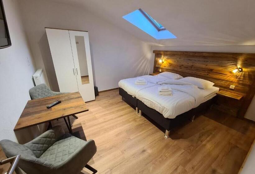 غرفة قياسية رباعية, Pension Annerlhof