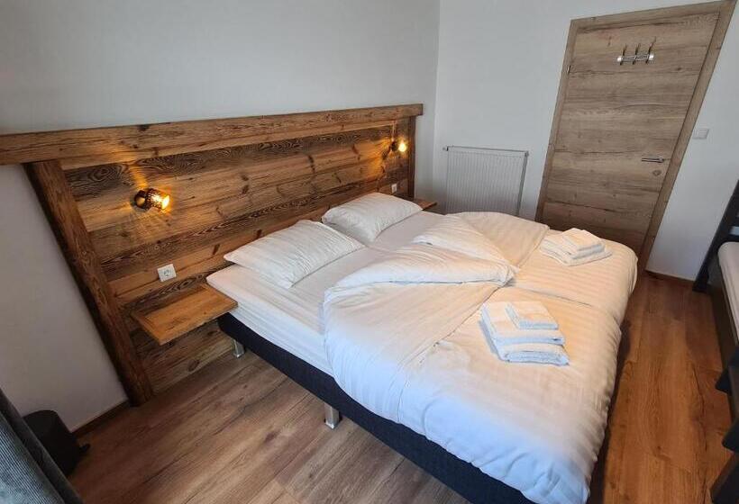 غرفة عائلية, Pension Annerlhof