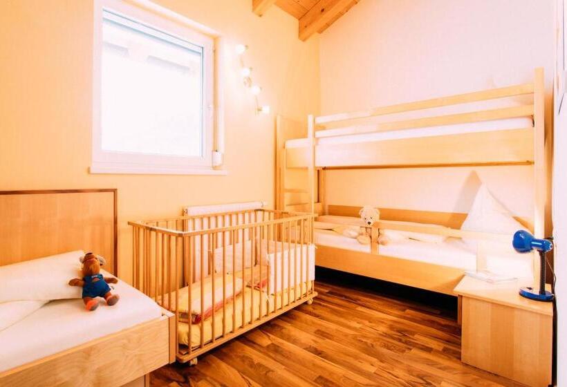 バルコニー付スイート, Pitzis Kinderhotel   Family Only