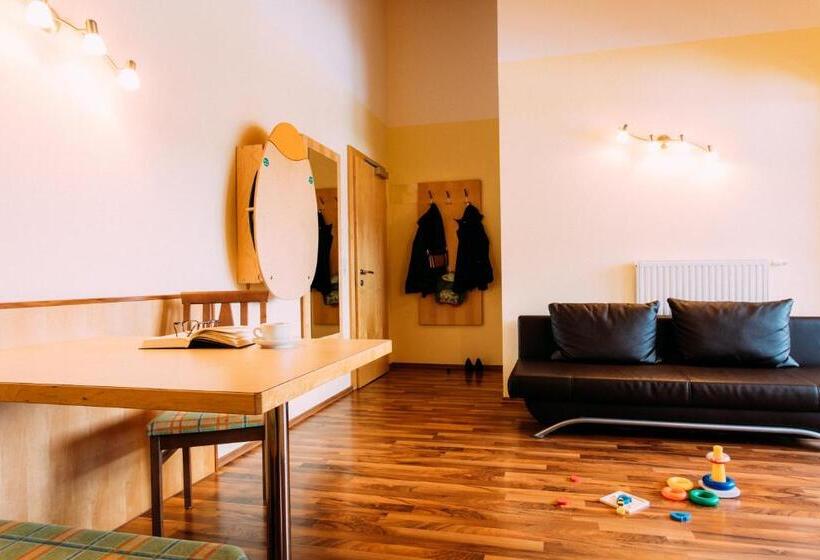 バルコニー付スイート, Pitzis Kinderhotel   Family Only