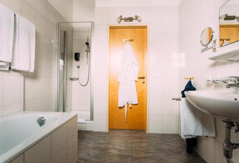 バルコニー付スイート, Pitzis Kinderhotel   Family Only