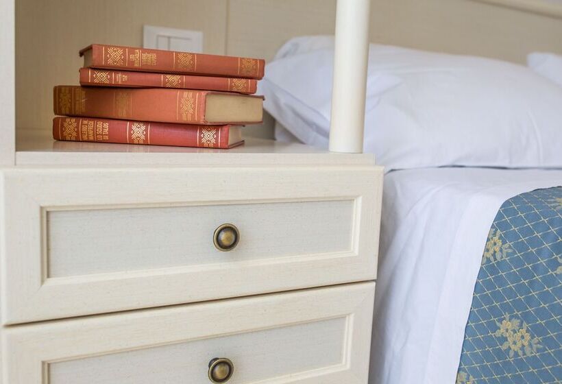 Standardzimmer mit Balkon, Principe