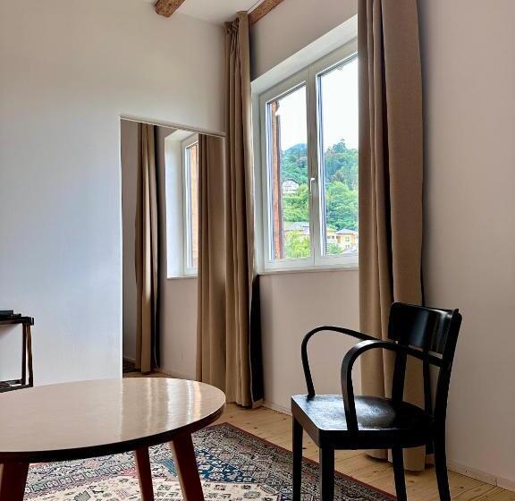 חדר משפחתי, Villa Parkschlössl