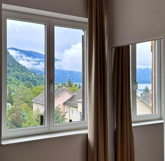 חדר משפחתי, Villa Parkschlössl