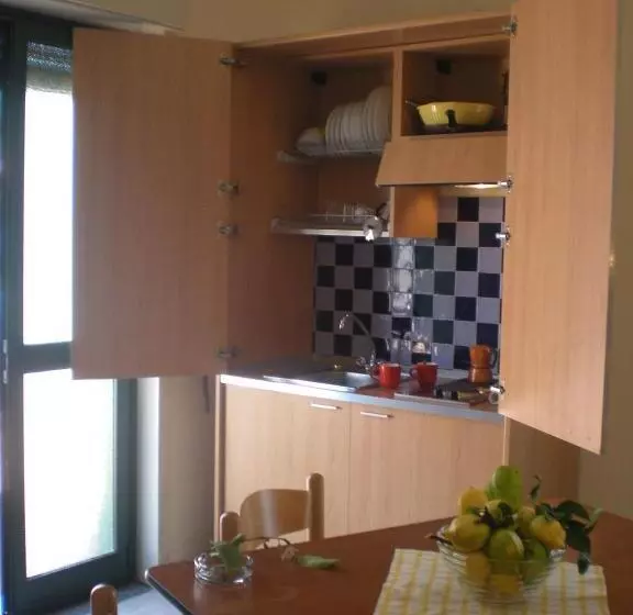 استودیو استاندارد با تراس, Villaggio Artemide