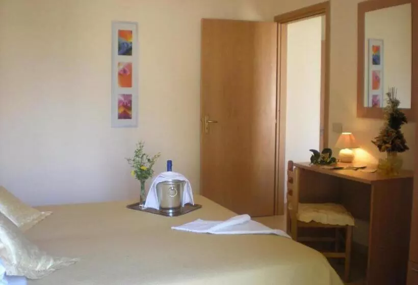 آپارتمان 1 خوابه با تراس, Villaggio Artemide