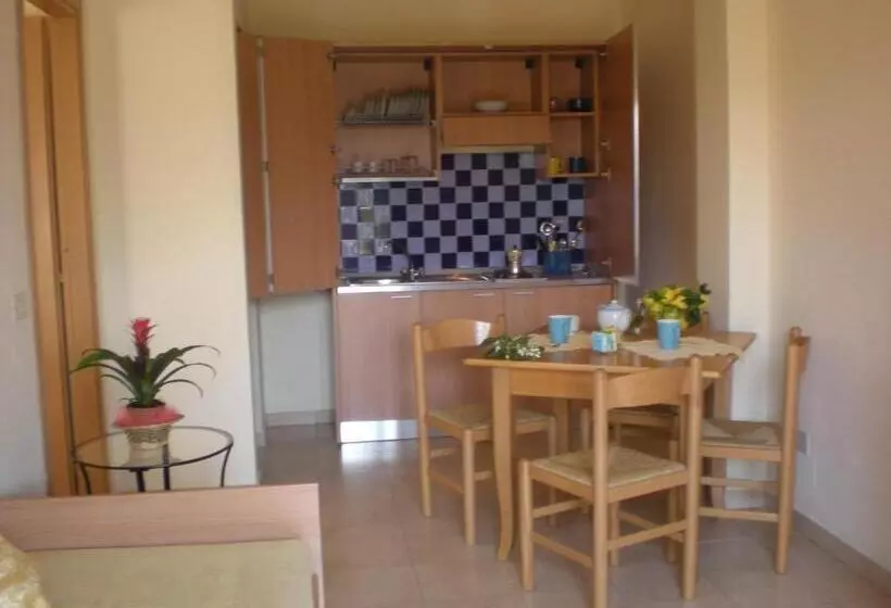 آپارتمان 1 خوابه با تراس, Villaggio Artemide