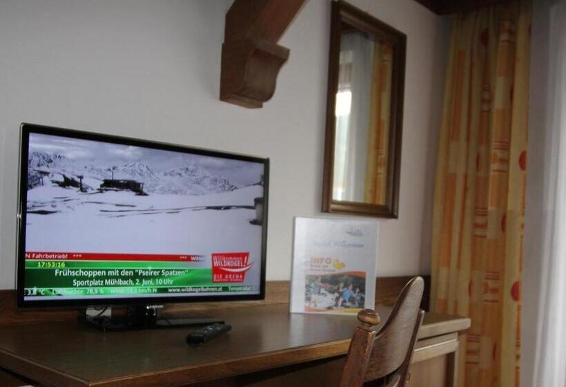 غرفة قياسية رباعية, Landhotel Kaserer