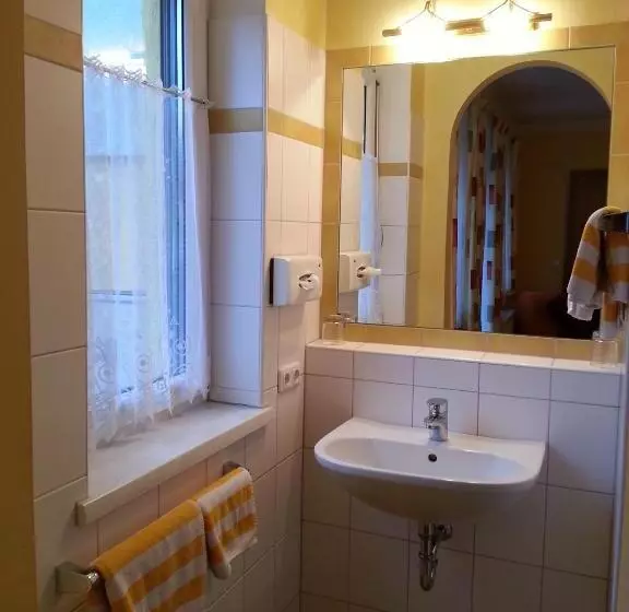 Standard-huone Terassi, Gasthof Zur Post