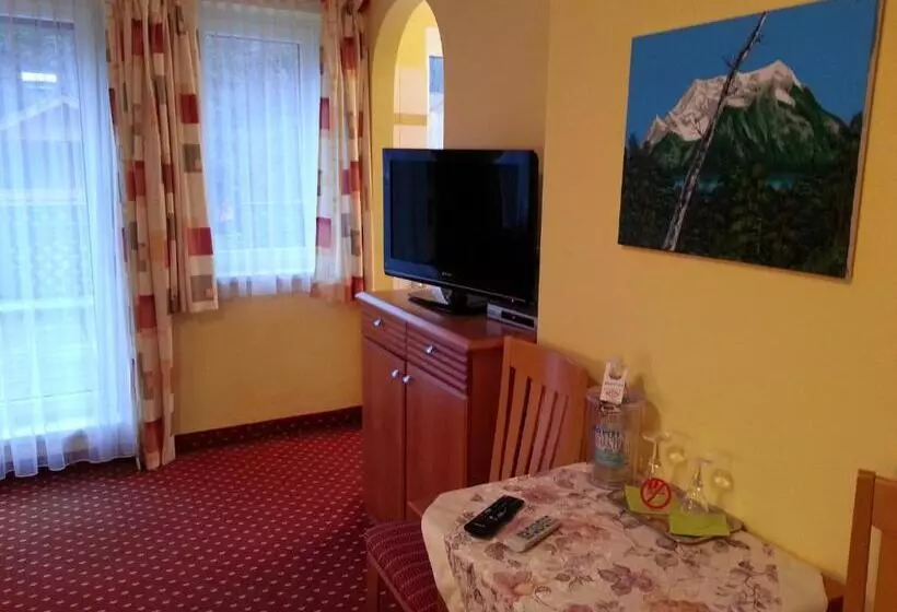 Standard-huone Terassi, Gasthof Zur Post