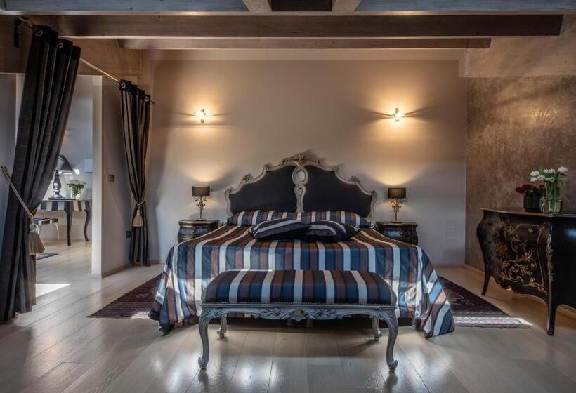 سوییت, Residenza La Ceramica