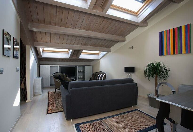 سوییت, Residenza La Ceramica