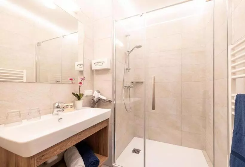 コンフォートルーム, örglwirt Ferienwelt   Hotel Post örglwirt