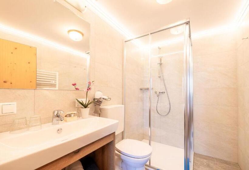 Номер Superior с Балконом, örglwirt Ferienwelt Hotel Post örglwirt