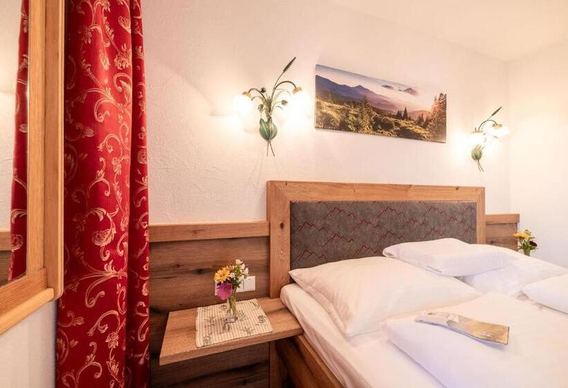 Полулюкс с Балконом, örglwirt Ferienwelt Hotel Post örglwirt