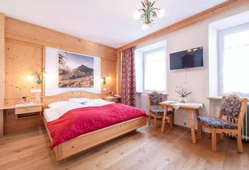コンフォートルーム, örglwirt Ferienwelt   Hotel Post örglwirt