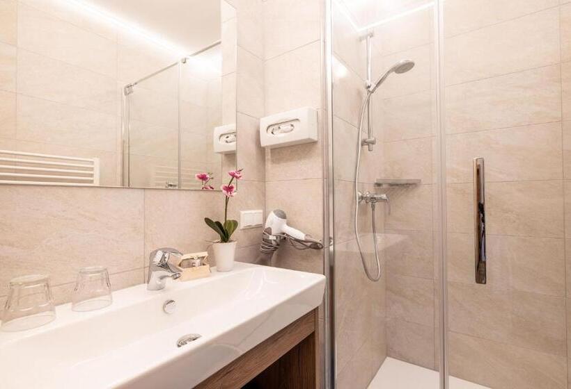 Номер Комфорт, örglwirt Ferienwelt   Hotel Post örglwirt