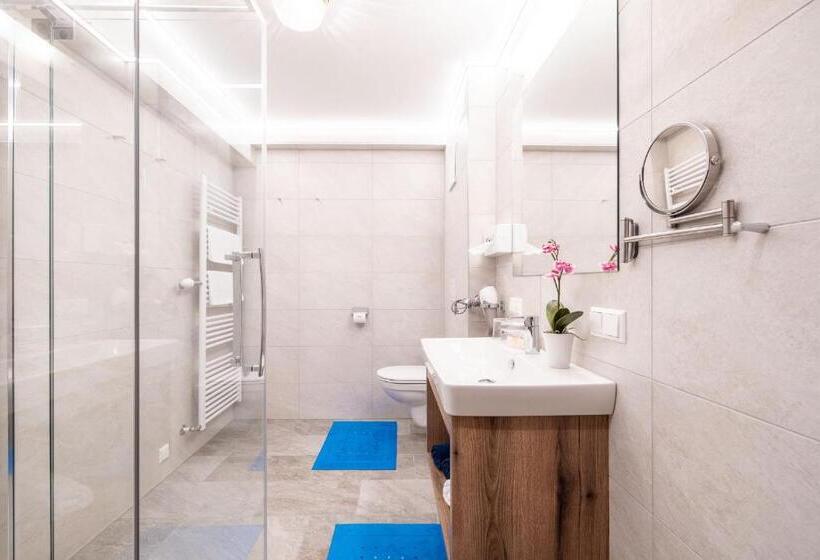 Номер Superior с Балконом, örglwirt Ferienwelt Hotel Post örglwirt