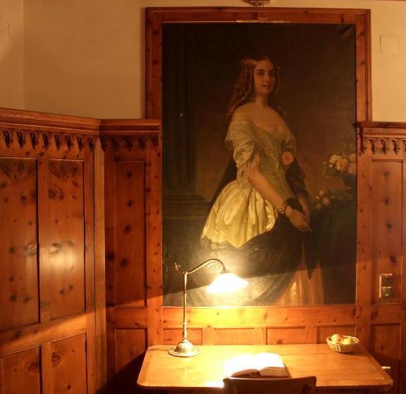 סוויטה אקזקיוטיב, Villa Solitude