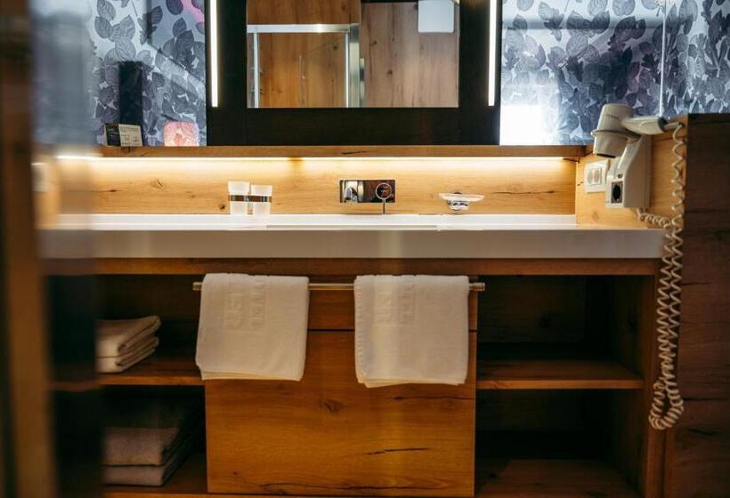 Номер Стандарт Трехместный, Wander  Und Wellnesshotel Kanzler