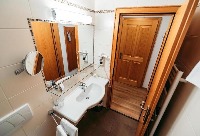 Семейный Номер, Wander  Und Wellnesshotel Kanzler