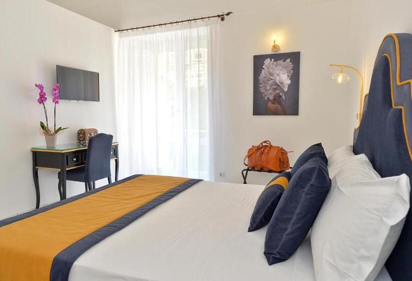 Номер Deluxe, Amalfi Resort