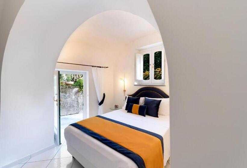 Quarto Clássico, Amalfi Resort