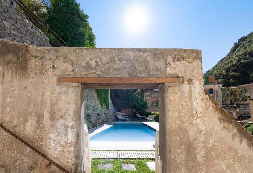 Стандартный Номер Кровать Кинг, Amalfi Resort