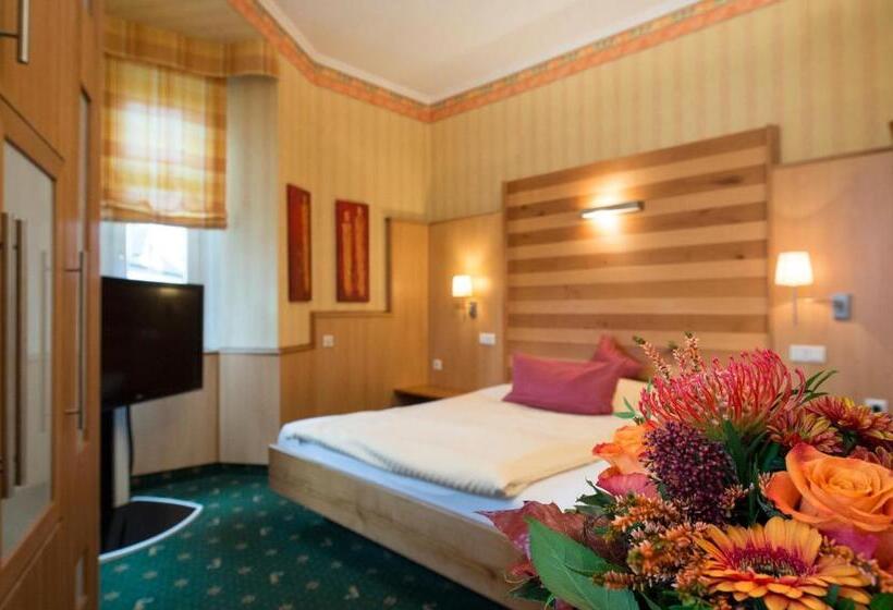 Номер Стандарт, Ambient Hotel Zum Schwan