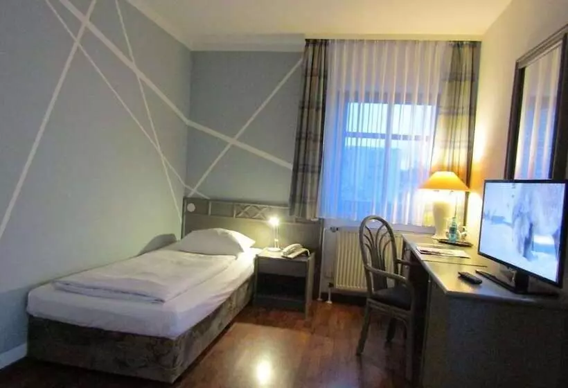 اتاق استاندارد یک نفره, Art Hotel Erlangen