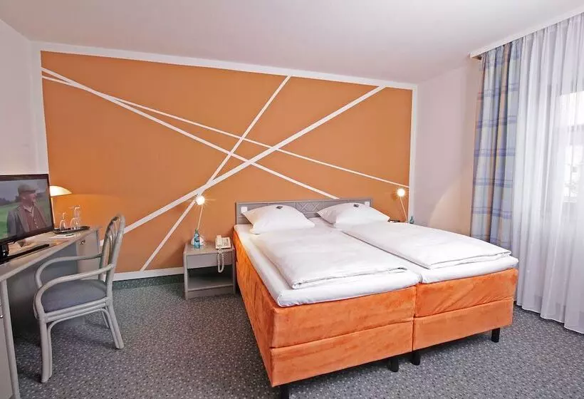 اتاق استاندارد یک نفره, Art Hotel Erlangen