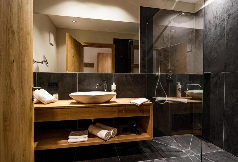 סוויטה עם מרפסת, Genusshotel Diamant