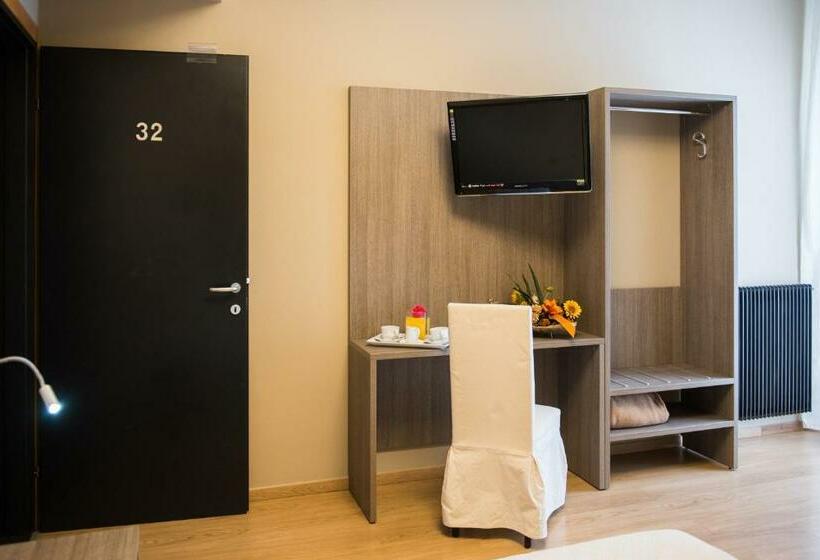 스탠다드 룸, Albergo Grappolo D'oro