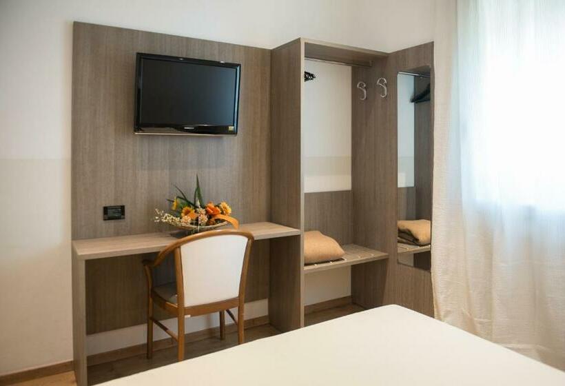 스탠다드 룸, Albergo Grappolo D'oro