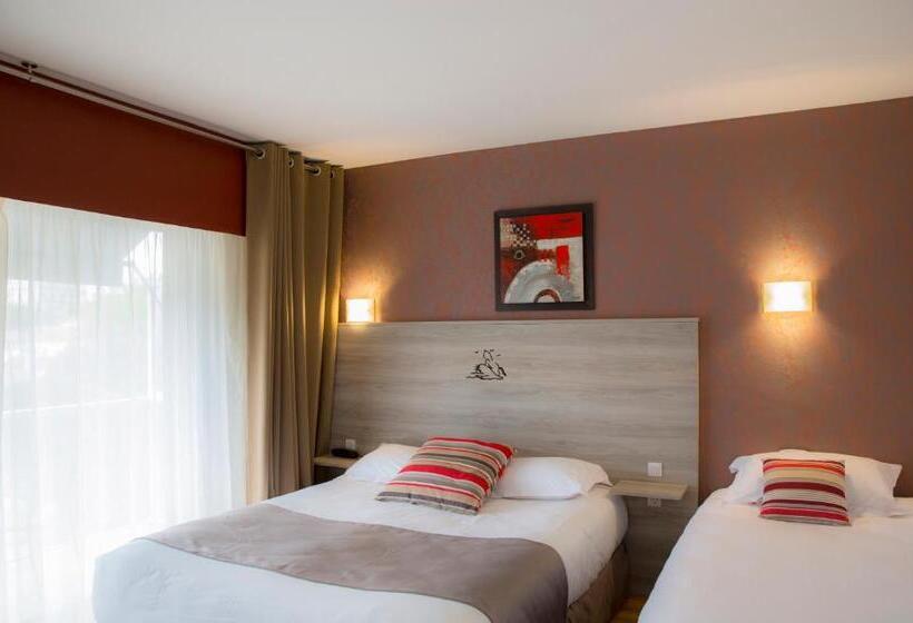 اتاق استاندارد سه تخته با چشمانداز باغ, Arc Hôtel Sur Mer