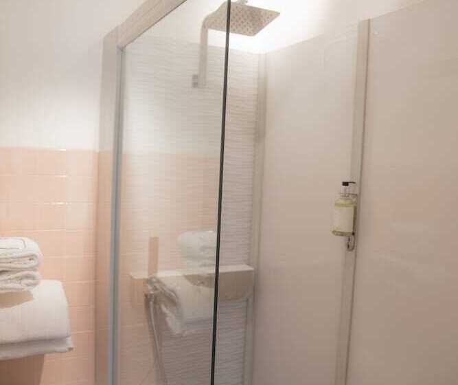 اتاق استاندارد با چشمانداز باغ, Arc Hôtel Sur Mer